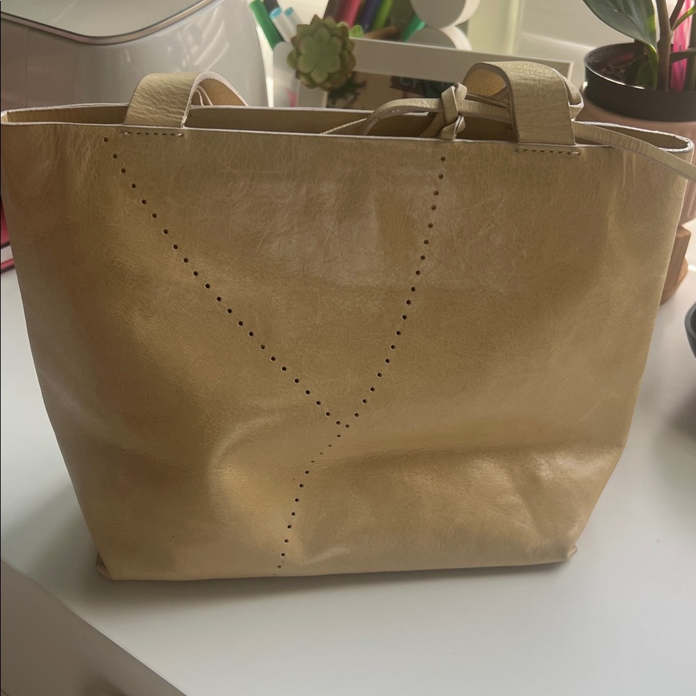 DKNY Vintage Elegant Tan Tote Bag